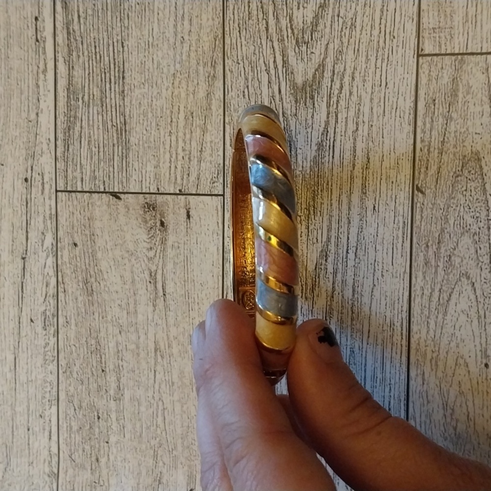 Joan Rivers Vintage Enamal bracelet